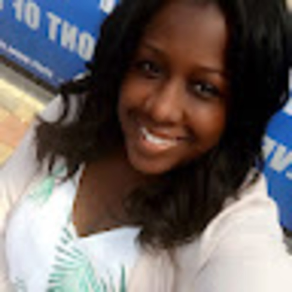 Meet your Posher, Alexis